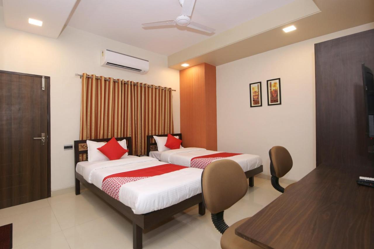 Capital O 36691 Hotel Aashirwad Inn Jabalpur Bagian luar foto